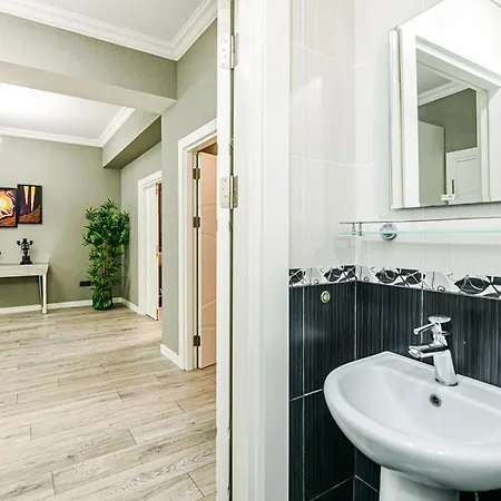 Sultan Luxury Apartment In Nizami Street Baku Exterior photo