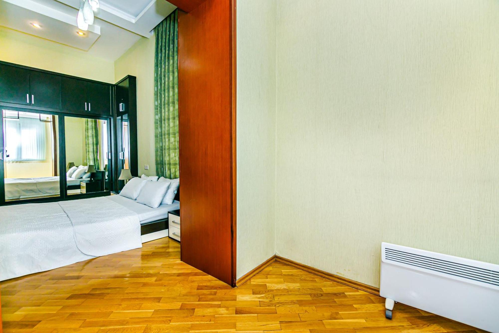 Sultan Luxury In Nizami Street Apartment